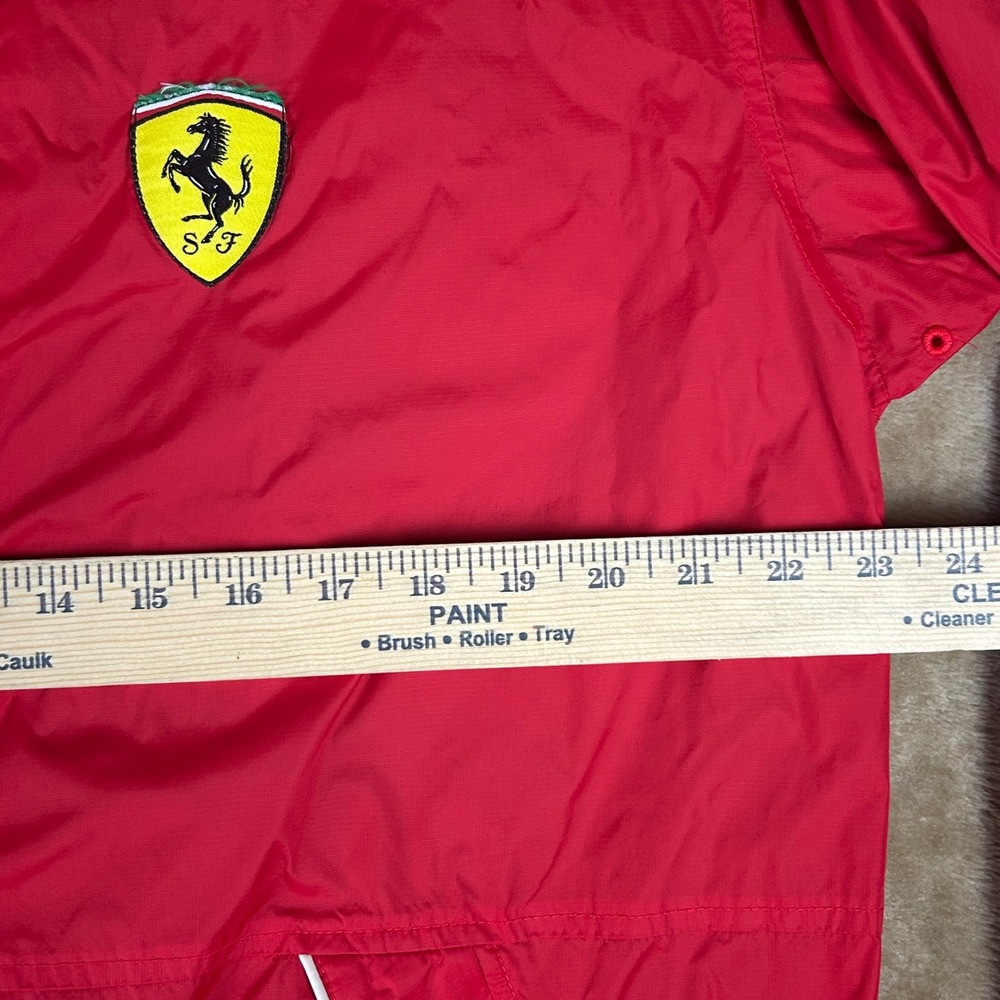 Ferrari Mens Red Hooded Windbreaker Jacket Scuderia F1 Racing Mesh Lined Size M - Picture 3 of 12